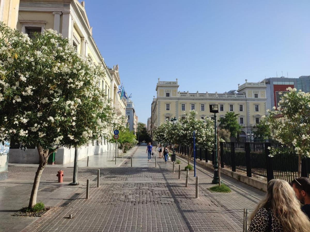 Amazing Apartments @ Aiolou Str. Афины Экстерьер фото
