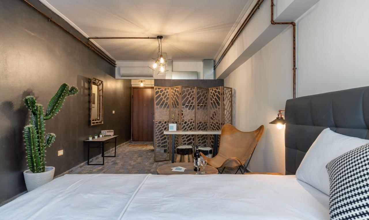 Amazing Apartments @ Aiolou Str. Афины Экстерьер фото