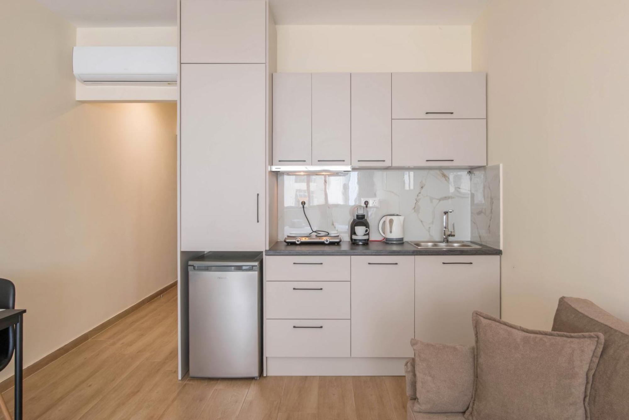 Amazing Apartments @ Aiolou Str. Афины Экстерьер фото