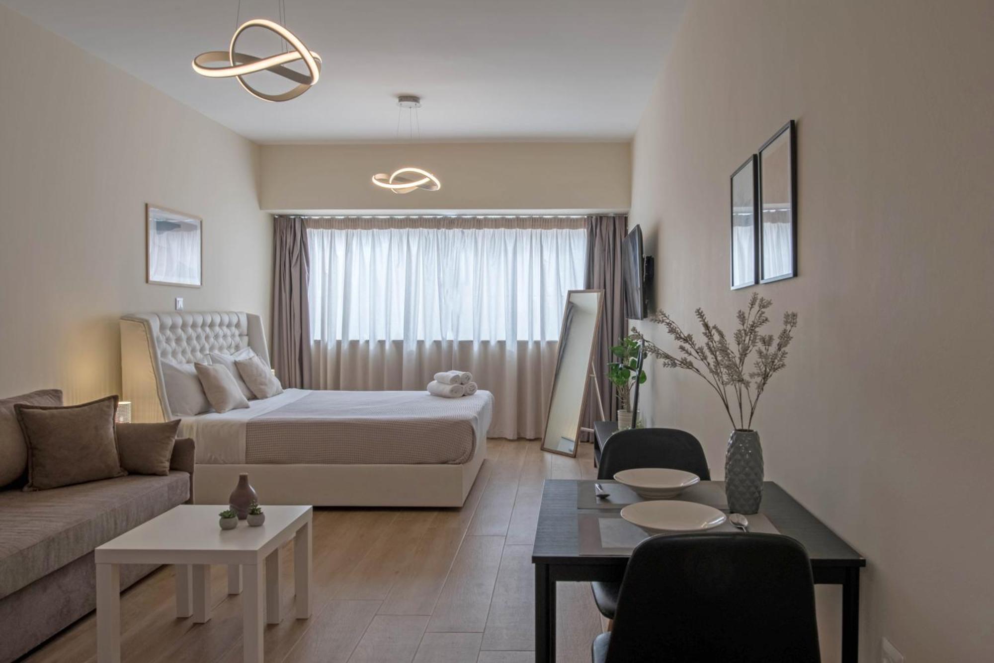 Amazing Apartments @ Aiolou Str. Афины Экстерьер фото