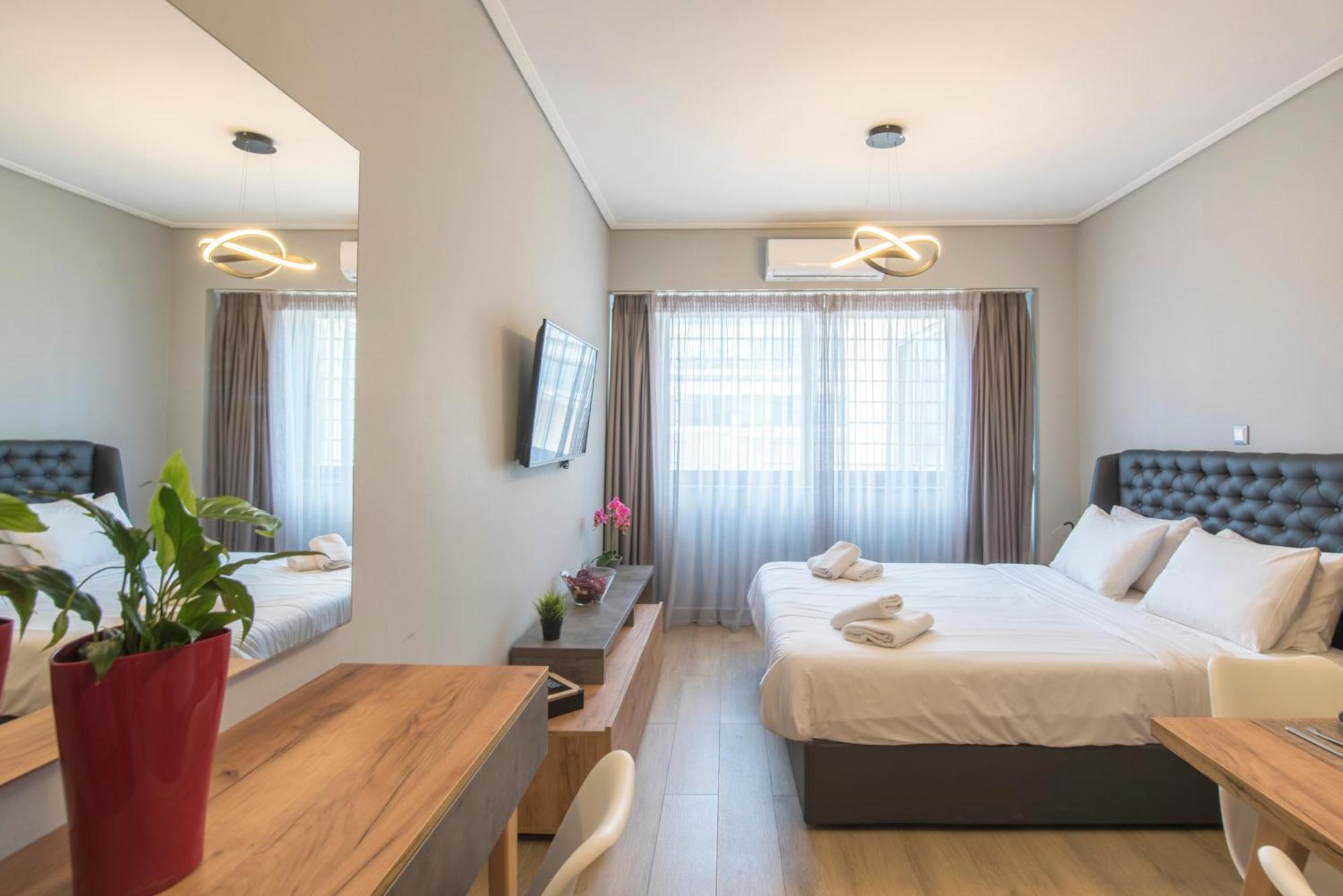 Amazing Apartments @ Aiolou Str. Афины Экстерьер фото